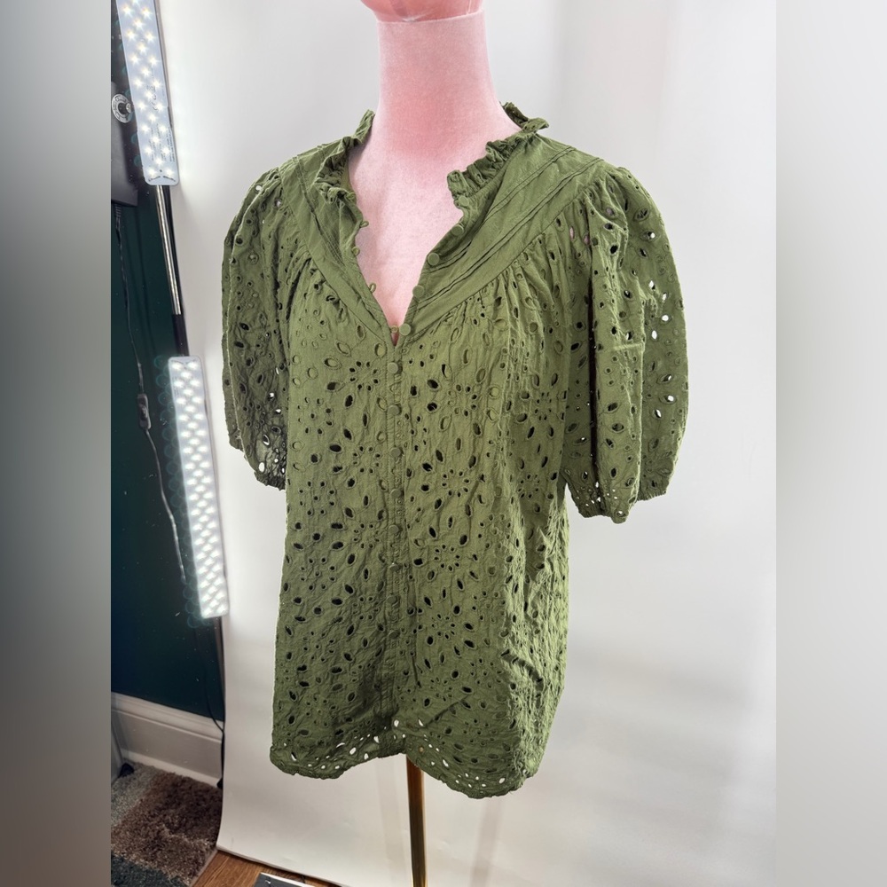 NWOT Pretty Garden Eyelet Blouse - Picture 6 of 11